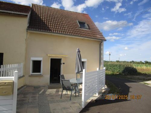 Saint-Firmin-sur-Loire House | Gîte Les Sassiers