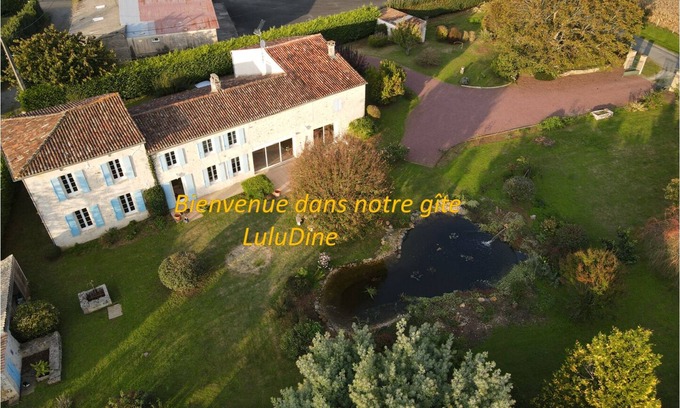 Varzay Apartment | Gîte Luludine Situé Entre Saintes et Royan