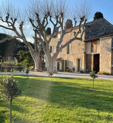 Tarascon House | Gîte Mas provençal