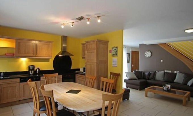 Rebeuville House | Gîte moderne à Rebeuville, proche Neufchâteau, 3 ch., accès PMR, pêche, WIFI, tout inclus - FR-1-589-157