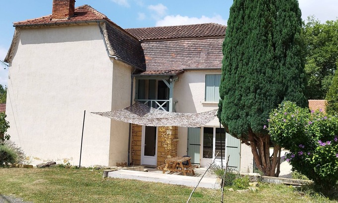 Doissat House | Gîte périgourdin, 10 people, close to major sites, Swimming pool
