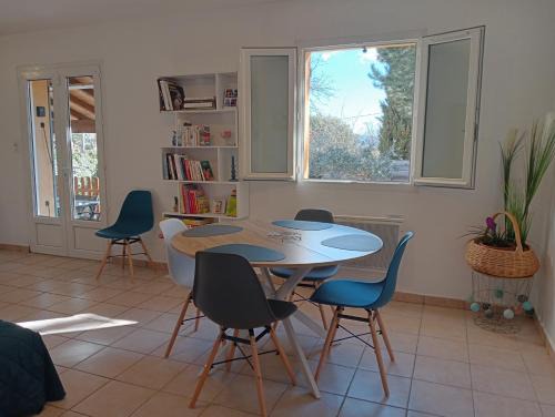 Flassan House | Gîte PITCHOU au pied du VENTOUX