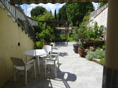 Carmaux Apartment | Gîte "Quartier de la Tour"