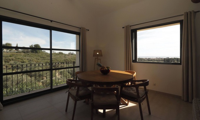 Mireval House | Gîte Romarin - Les Terrasses de l'Oliveraie