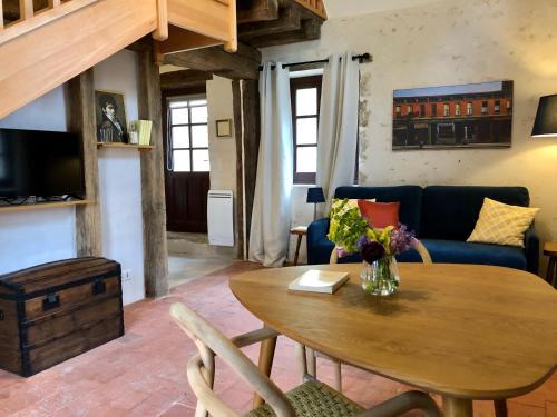 Apremont-sur-Allier Apartment | Gîte Sidonie