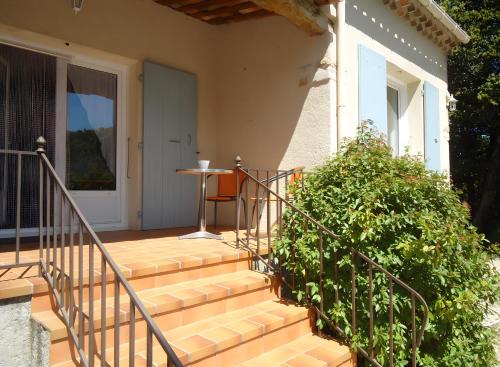 Montbrison-sur-Lez House | Gîte Sur Domaine Viticole