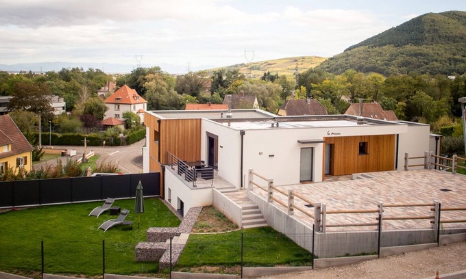 Turckheim House | Gîte & SWIMMING POOL + SPA 12-15 people, Turckheim near Colmar