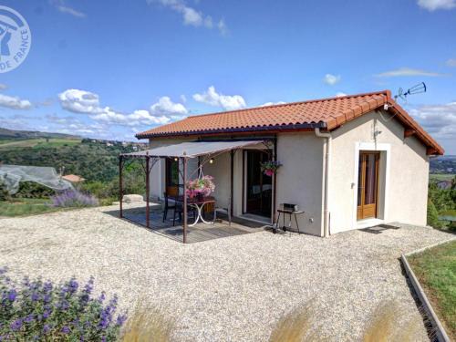 Genilac House | Gîte tout équipé avec terrasse, jardin et prestations de qualité près de Genilac - FR-1-496-114