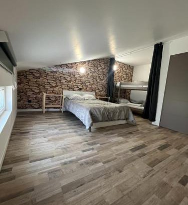 Anneyron Apartment | Gîte1 pour 6 personnes