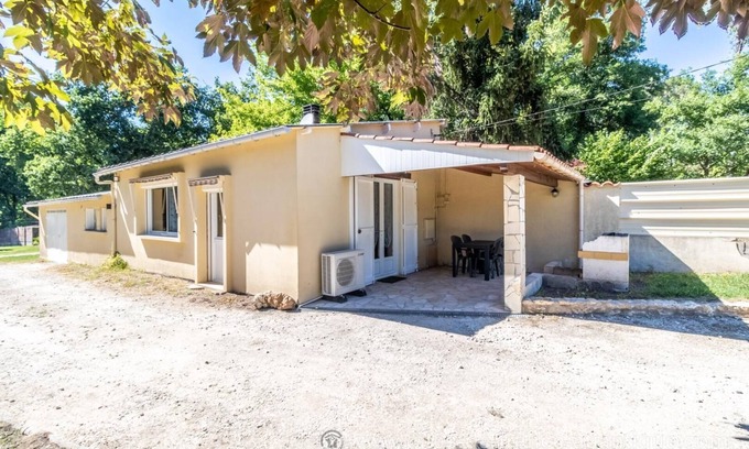 Saint-Pierre-du-Palais Cottage | Gîtes des Gannes 2 épis. Pets welcome!
