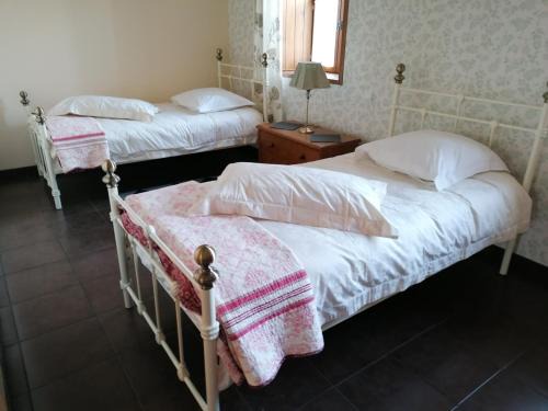 Neuvy-Bouin House | Gîtes la Bonninière rose