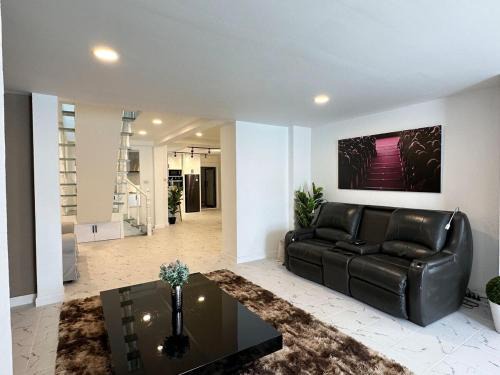South Pattaya Villa | G Cozy Pool Villa