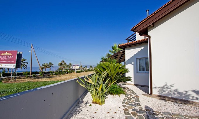 Latsi Apartment | G&E Beach Apartments