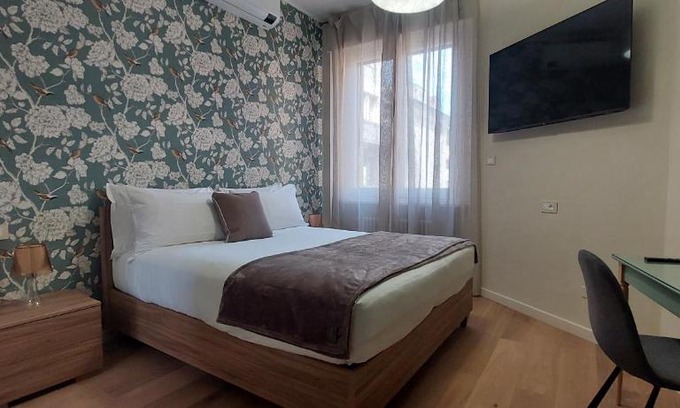 Santa Maria Novella Apartment | G&G Firenze One Station Apartment