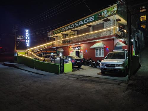 Munnar Bed & Breakfast | G Mount Budget Stay