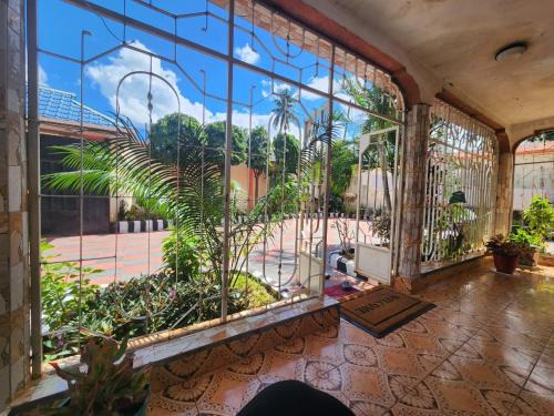 Dar es Salaam Bed & Breakfast | G & S Executive Lodge