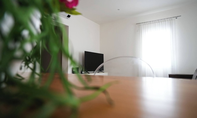 Vicenza Apartment | G83Home: Modern Design in Vicenza!