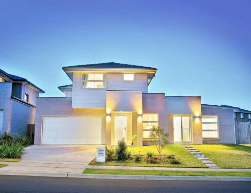 Maraylya Villa | Gables Box hill Maraylya Two-Level House