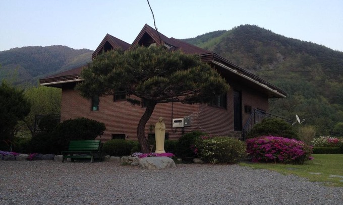 Jeongseon Villa | Gabriel Villa