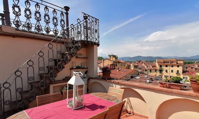 Lucca Historical Center Apartment | Gabry's Rooftop Terrace Home with breathtaking Views of Lucca & Tuscany