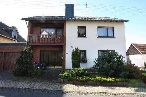Hunerbach House | Gaestehaus-Moeseler