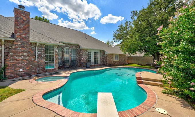 Remington Villa | GAILLARDIA COUNTRY CLUB⛳THREE KING BEDS🛏️HEATED POOL🏊HOT TUB♨️POOL TABLE🎱