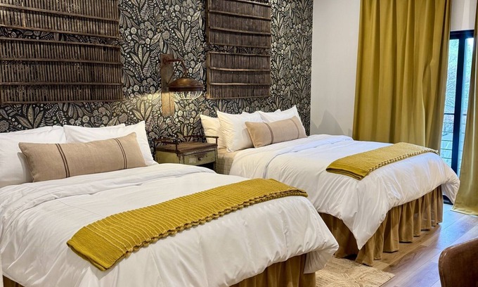 Wimberley Hotel | Gaines Ranch on the Square | The Lazy Spur Suite | 2 Queen Beds | Wimberley