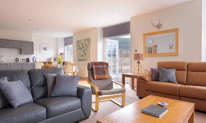 Ballater Cottage | GAIRN APARTMENT, family friendly in Ballater