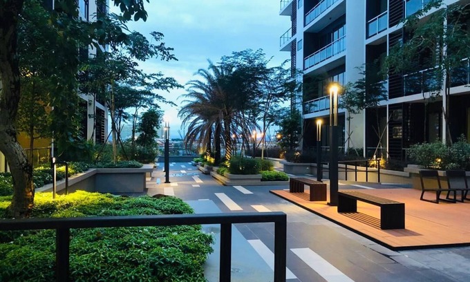 Kuching Apartment | Gala Trendy 2BR APT Infinity Pool w/Private Parking - Supermarket/restaurants