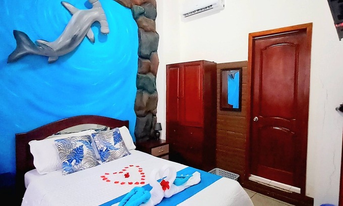 Puerto Ayora Apartment | Galarous serve you with quality and warmth in your home