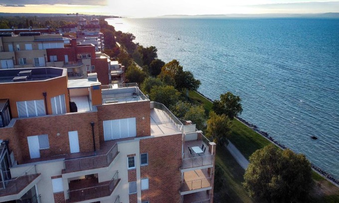 Siofok-Szabadifurdo Apartment | Galerius Golden Beach Apartment