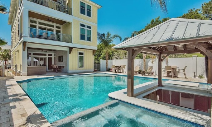Crystal Beach House | Galleon Retreat · Resort Pool w/Cabana Bar, Game Room, Rooftop Deck