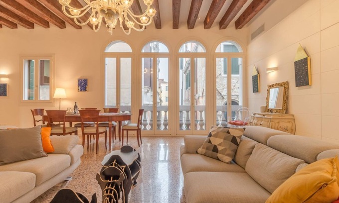 Castello Apartment | Gallery House @Venice