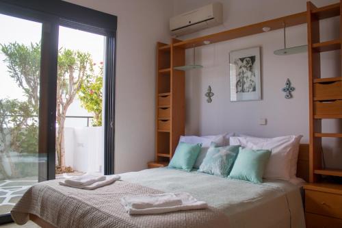 Ialyssos Apartment | Gallery7B