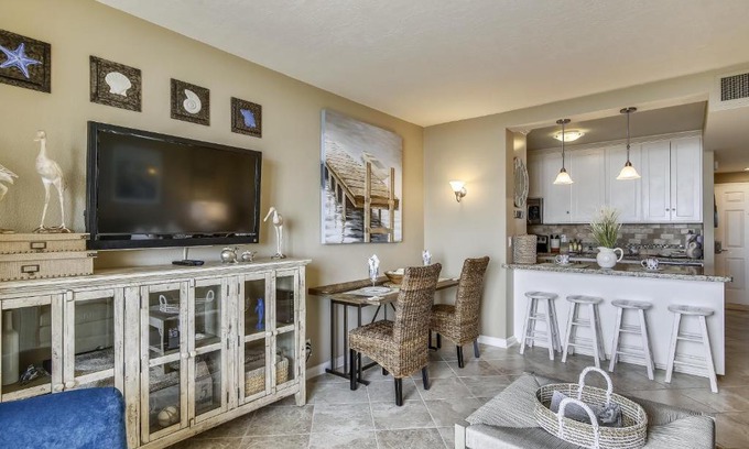 Galveston Apartment | Galvestonian 608-Beachfront Glam! Condo