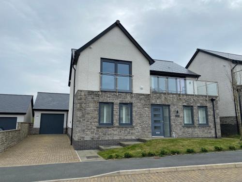 Little Haven House | Galwad y Mor