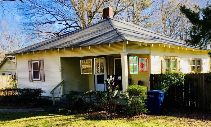 Sardis Cottage | Game day availability! Oxford , Sardis lake 1 mile off I-55