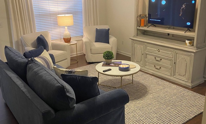 Auburn Condo | Gameday Condo 2 miles from Campus!