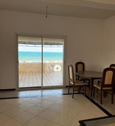 Raoued plage House | Gammarth Blue Rooftop, Pieds dans l'eau, Terrasse panoramique face à la mer