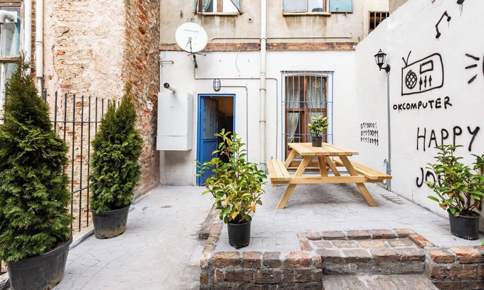 Galata Villa | Ganbaru Tours-Private Triplex in Galata