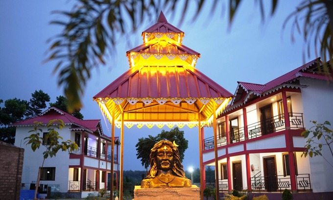 Neora Hotel | Gangotri Resort