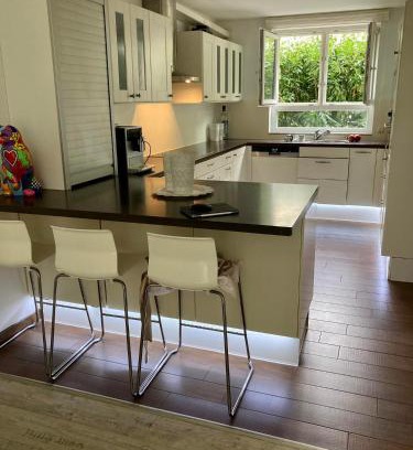 Kirchrode-Bemerode-Wulferode House | Ganzes Haus an der Messe - including parking - 3 Schlafzimmer - Big Town House at fair trade - 3 bed rooms - high WLAN - 5 minutes from fair trade- Expo Plaza and Messe Hannover - with working places, roof garden, garden with barbecue