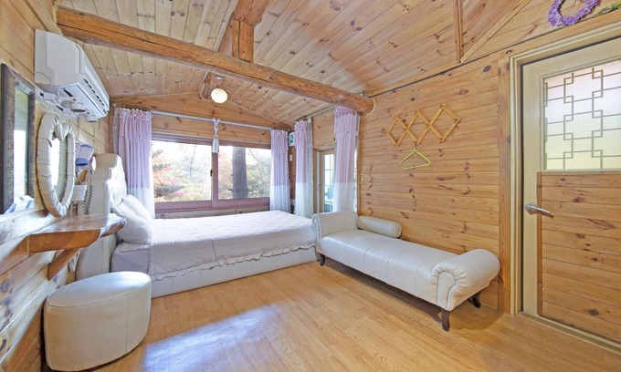 Oeseo House | Gapyeong Belita Pension