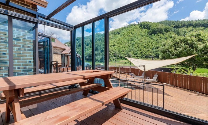 Buk House | Gapyeong Haneulsup Spa Pension