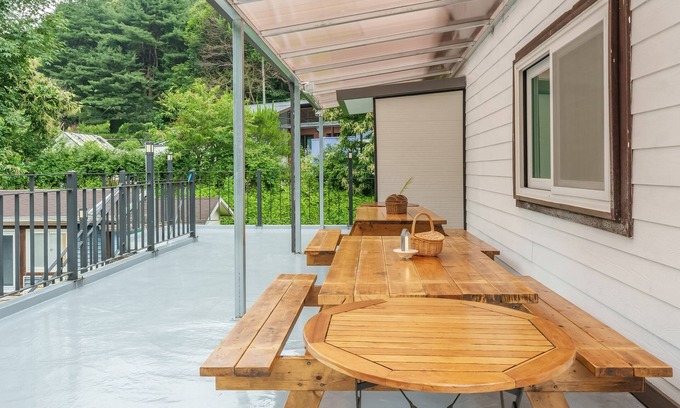 Seorak House | Gapyeong Nature Pension