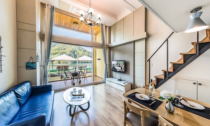 Seorak Hotel | Gapyeong Riverville