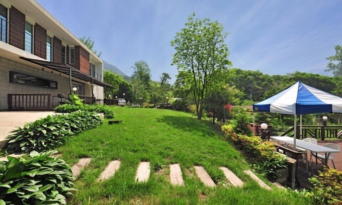 Buk House | Gapyeong Solnanggu Pension
