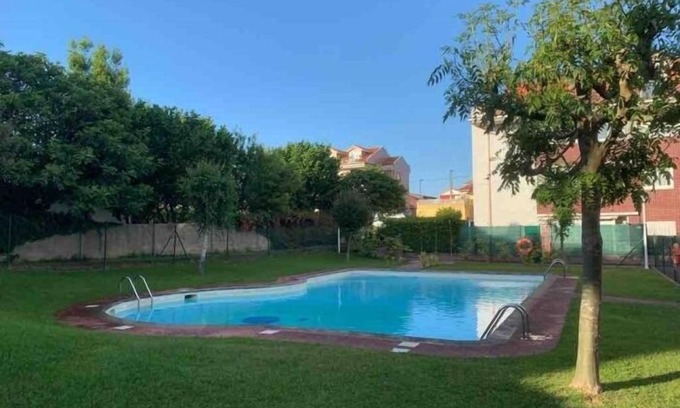 Suances Apartment | Garaje y Piscina Comunitaria!
