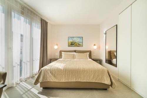 Peschiera del Garda House | Garda Room