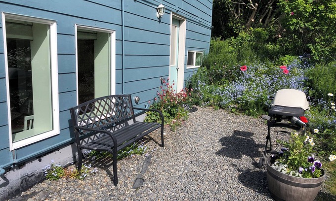 Homer Apartment | Garden ApartmentnClose to town w/privacy and sweet Bay views!